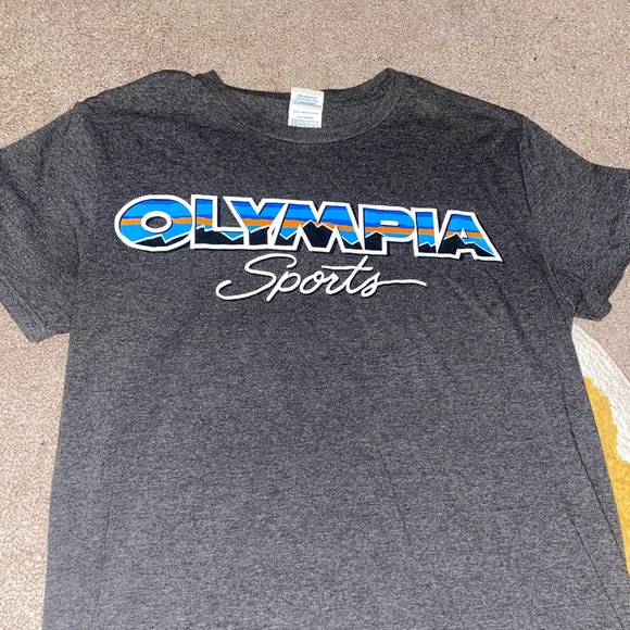 graphic t shirt - Picture 3 of 3